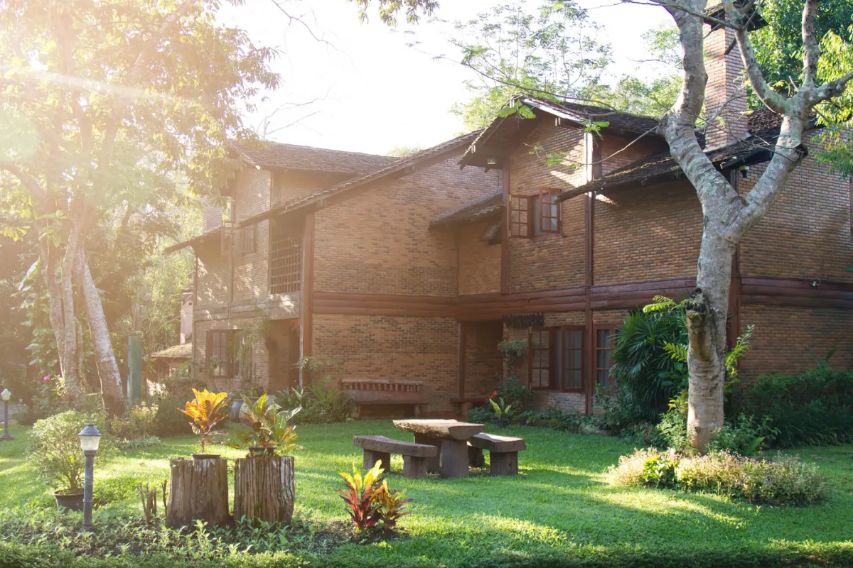 desain rumah tropis